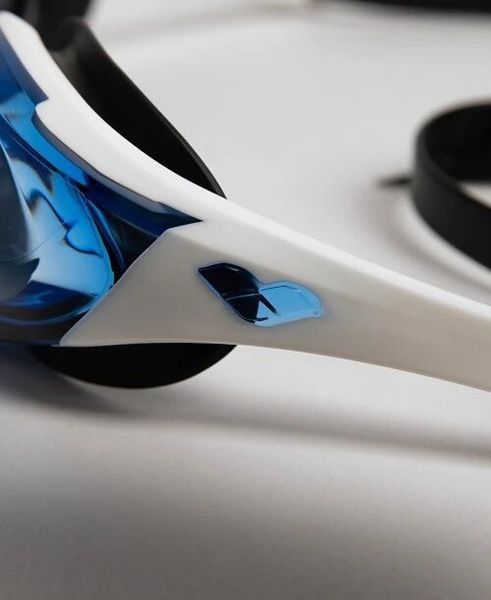 Окуляри для плавання Arena COBRA EDGE SWIPE MIRROR біло-чорний унісекс OSFM 006871-140 (Оригінал) 006871-140 фото